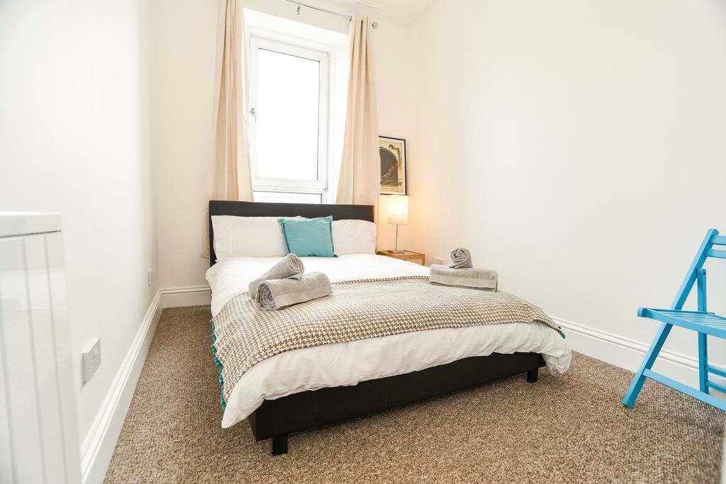Modern Central Apartment أبردين الغرفة الصورة