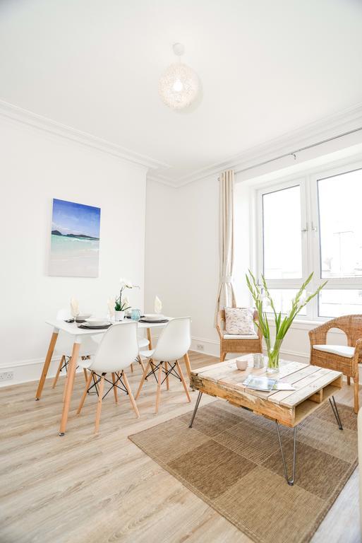 Modern Central Apartment أبردين الغرفة الصورة